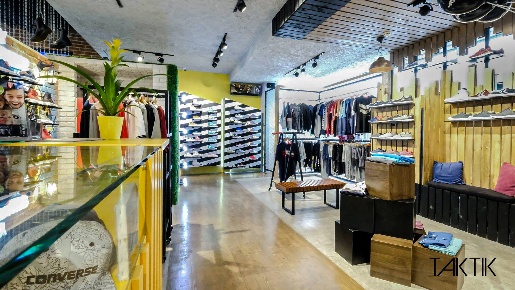 Diseño de Interiores- Tienda Conceptual ARTHUR'S view root