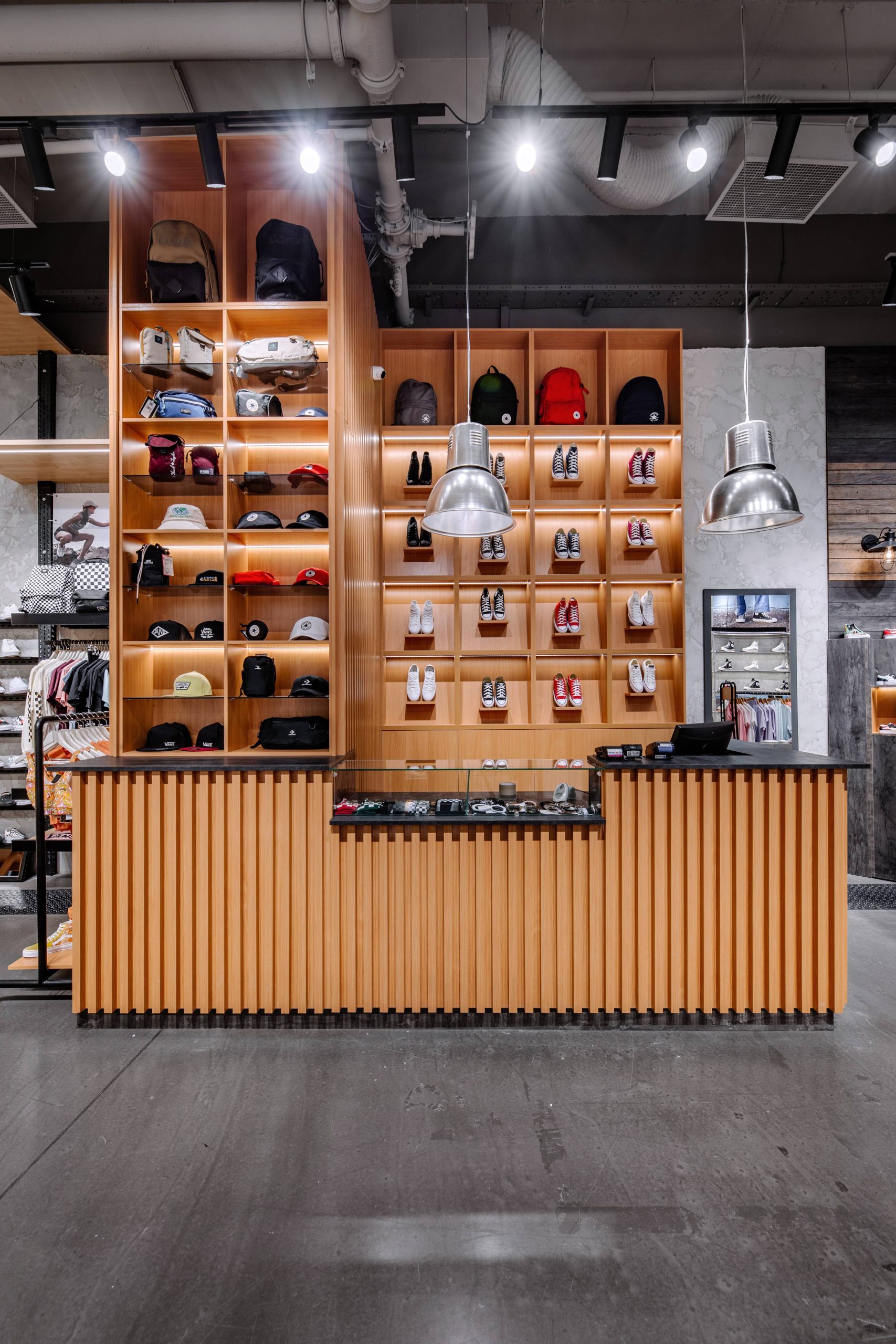 Diseño de interiores para una tienda view 4 