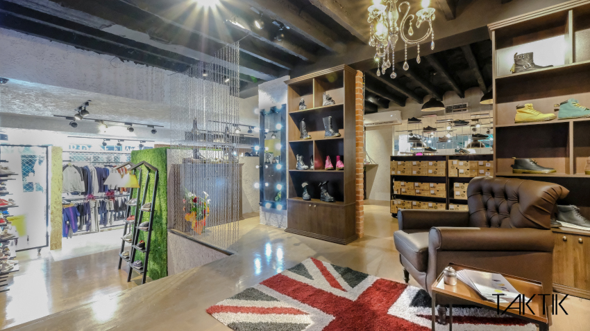 Diseño de Interiores- Tienda Conceptual ARTHUR'S view 5 