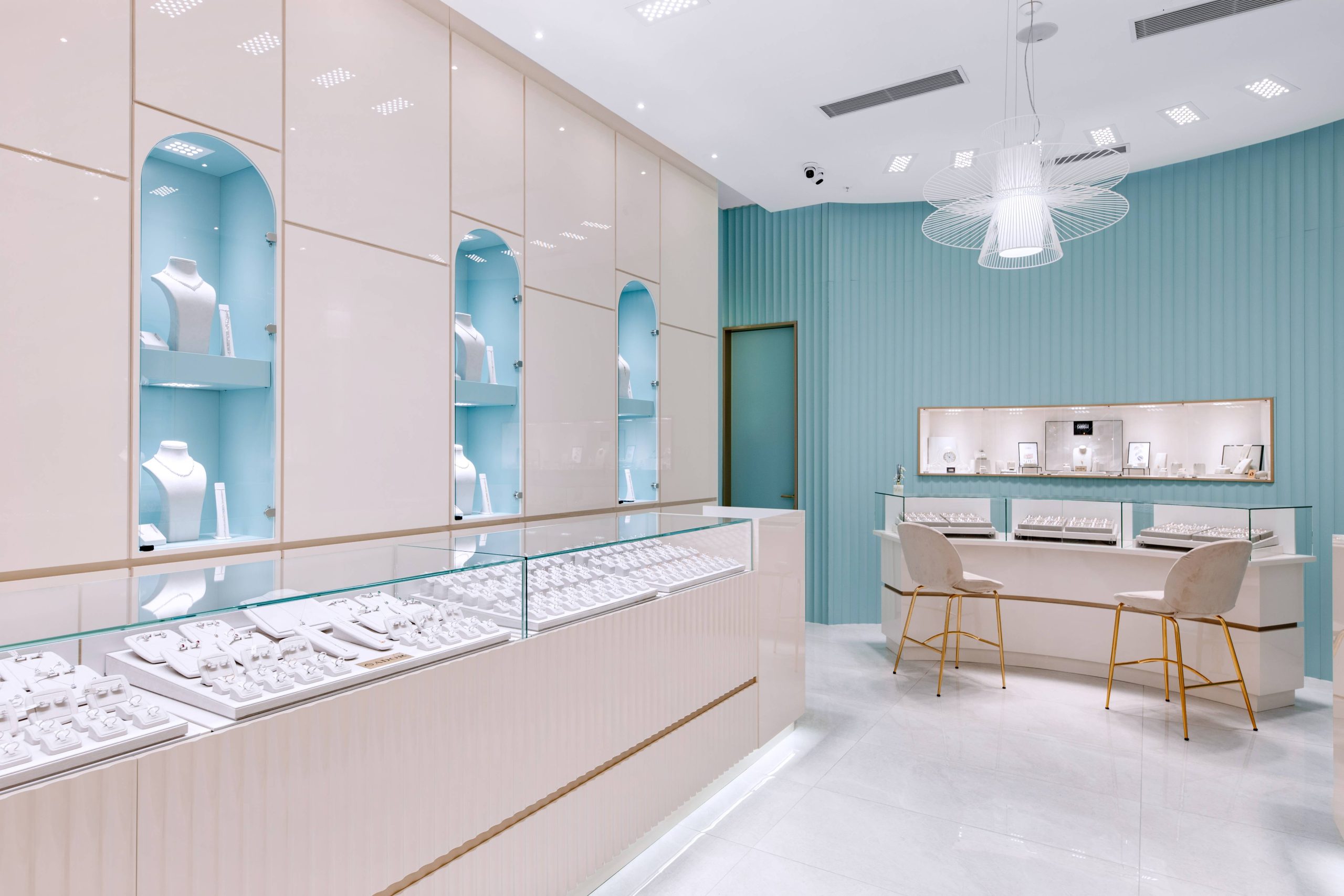 Diseño de interiores para una boutique de joyería view 4 