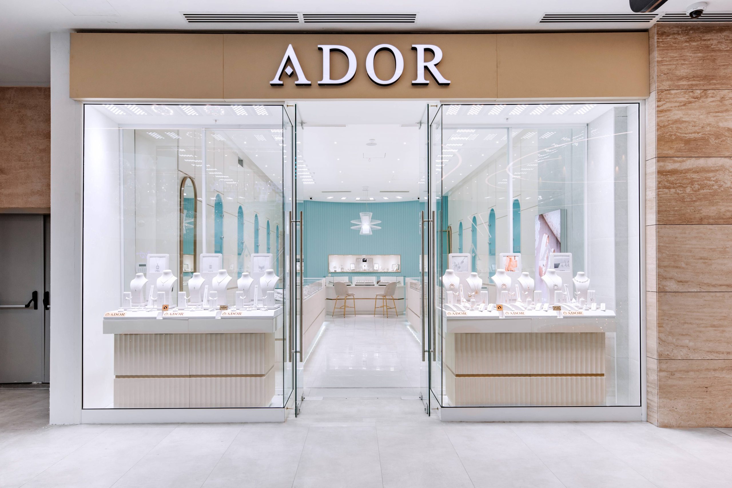 Diseño de interiores para una boutique de joyería view 5 