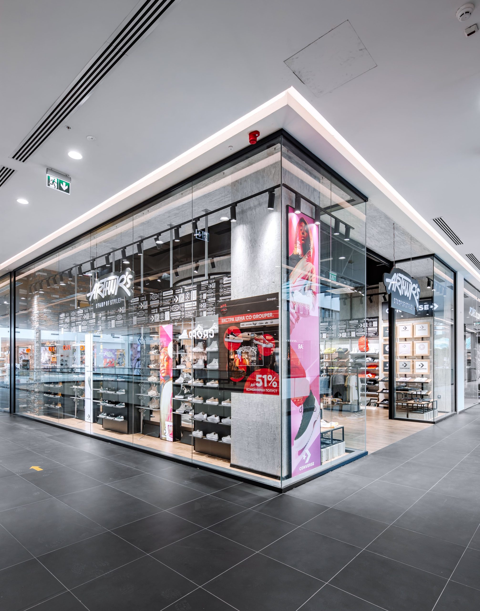 Diseño interior para una tienda view 7 