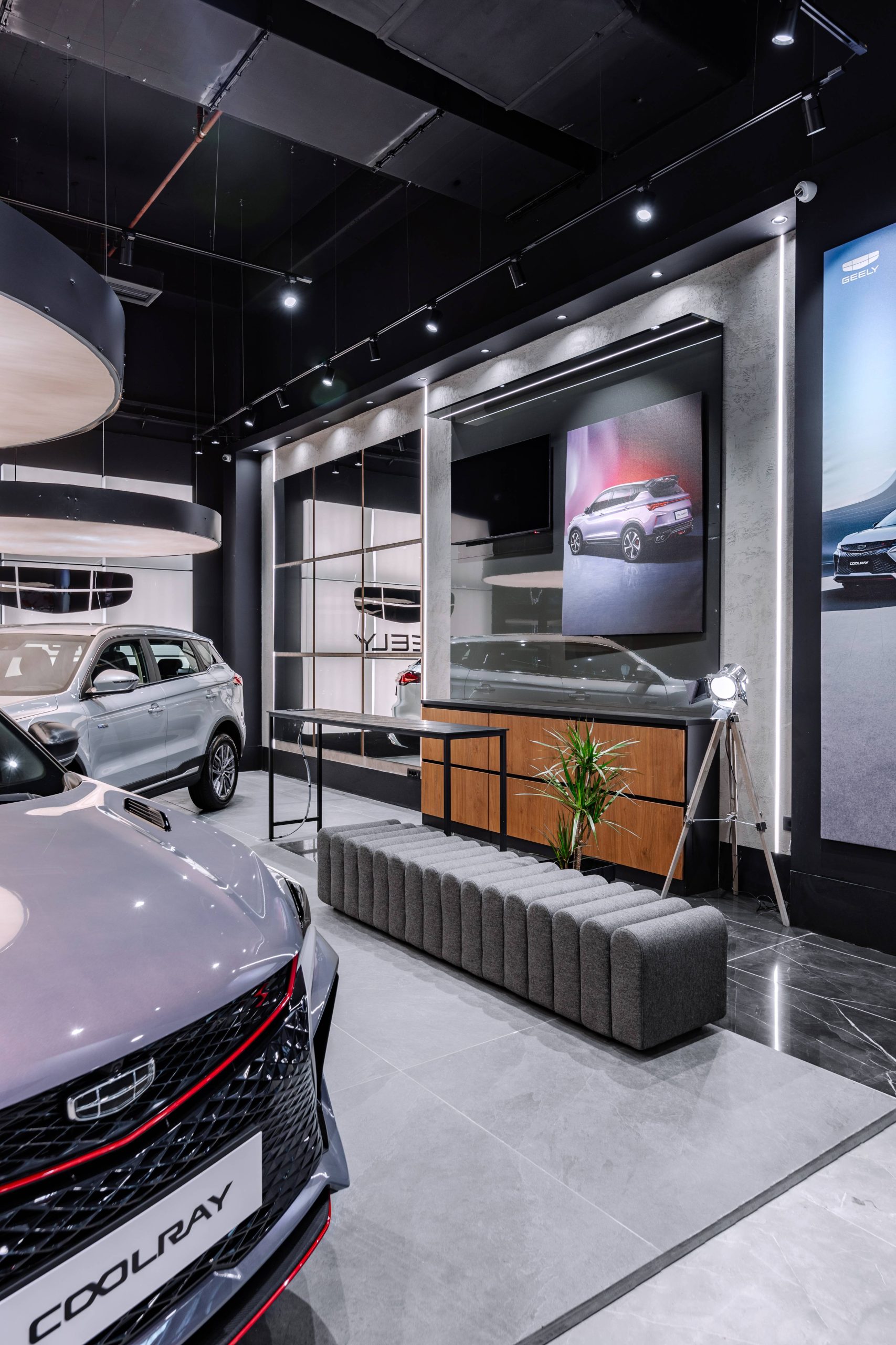 Diseño de interiores comerciales para una marca automotriz view 4 