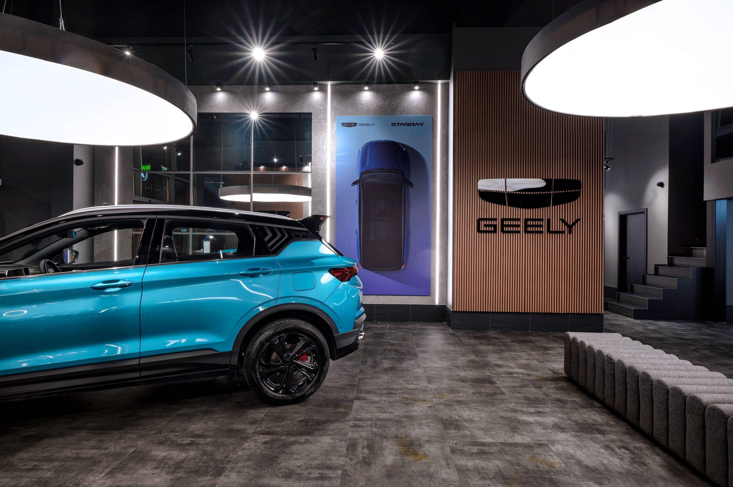 Diseño de interiores comerciales para una marca automotriz view 2 