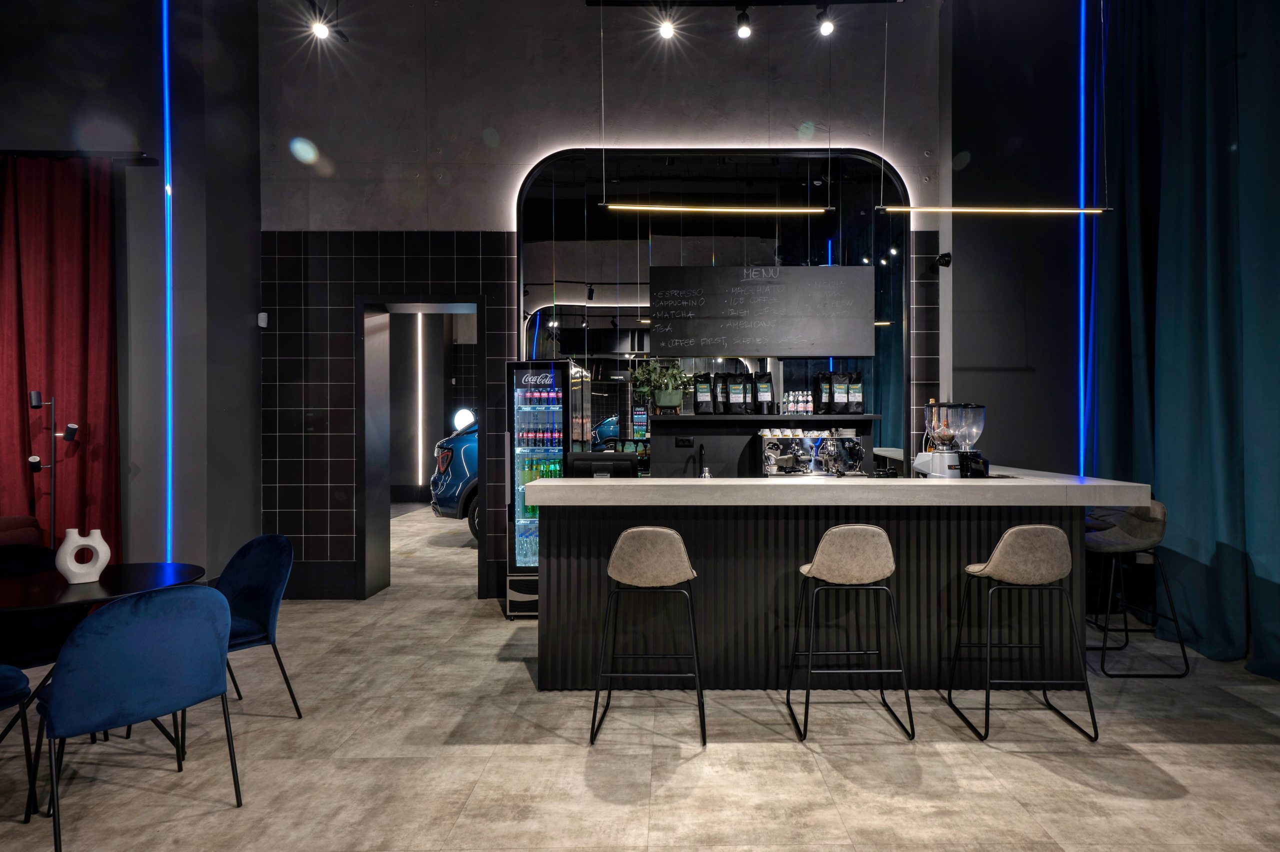 Diseño de interiores comerciales para una marca automotriz view 29 