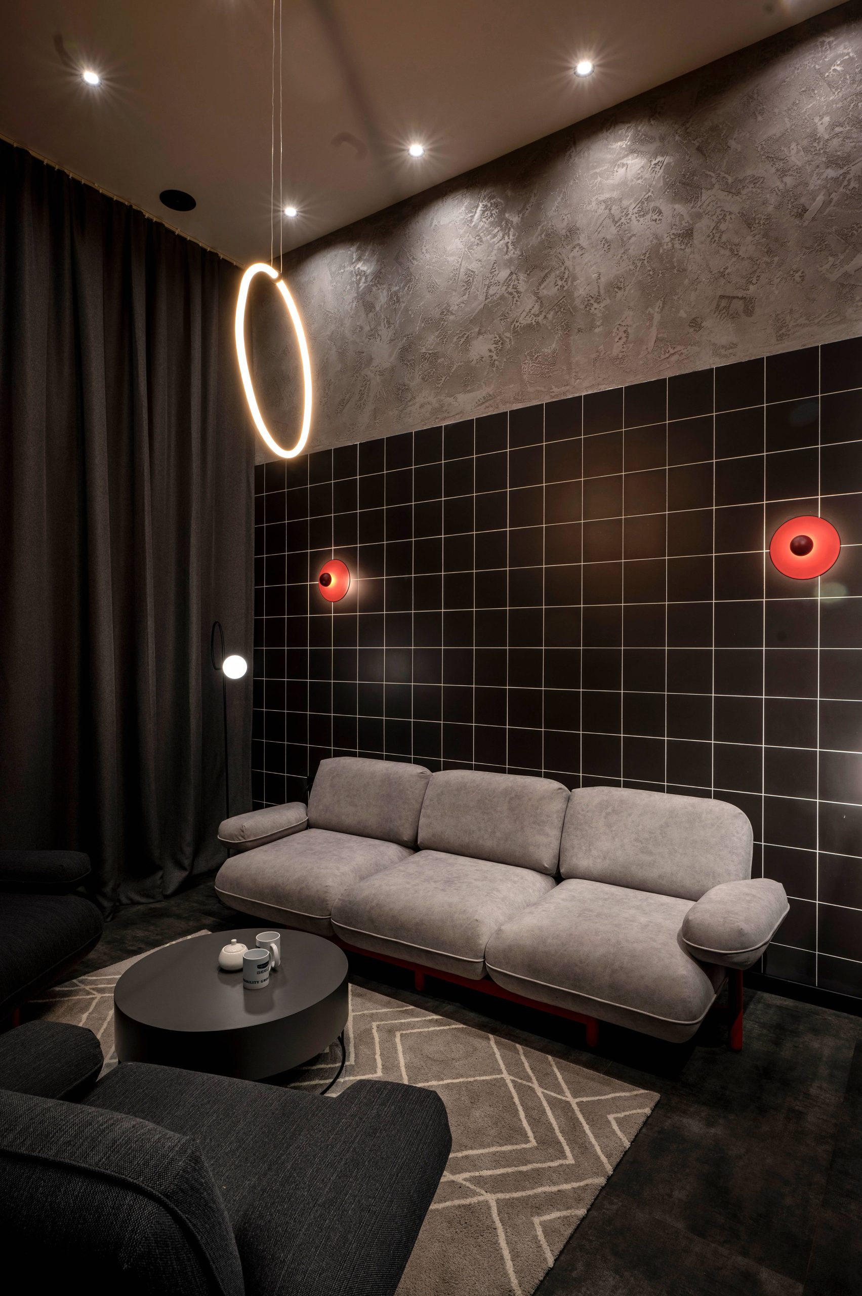 Diseño de interiores comerciales para una marca automotriz view 24 